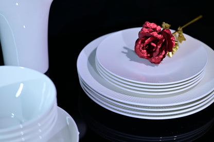 Dandilion Bone Dinnerware Set